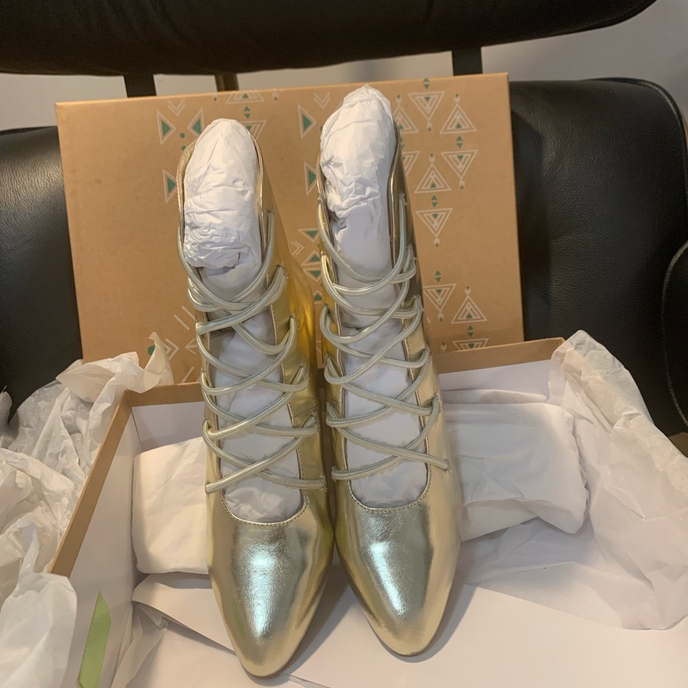 Free People boots SOLD